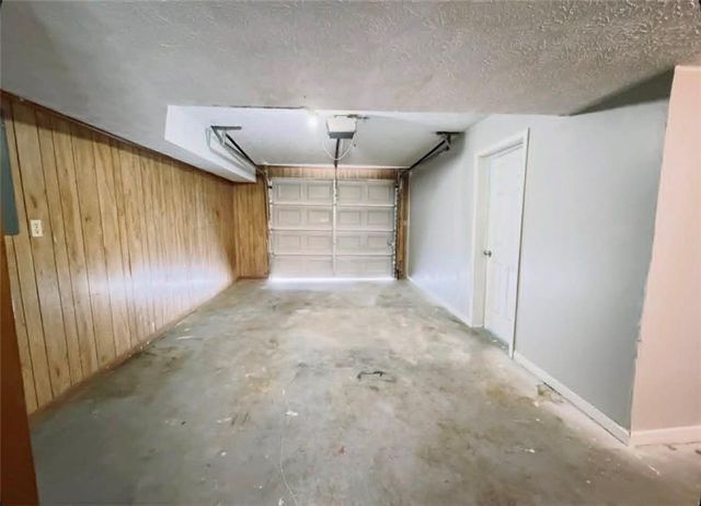 500 Rue De Chateau, Stone Mountain, GA 30083