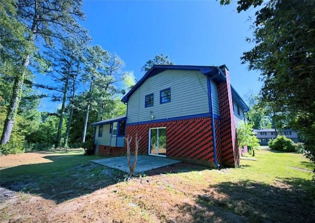 500 Rue De Chateau, Stone Mountain, GA 30083