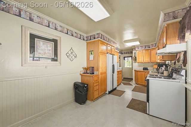 5211 Newberry Street, Wayne, MI 48184