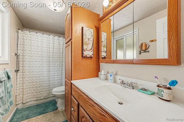 5211 Newberry Street, Wayne, MI 48184