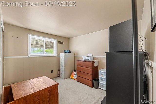 5211 Newberry Street, Wayne, MI 48184