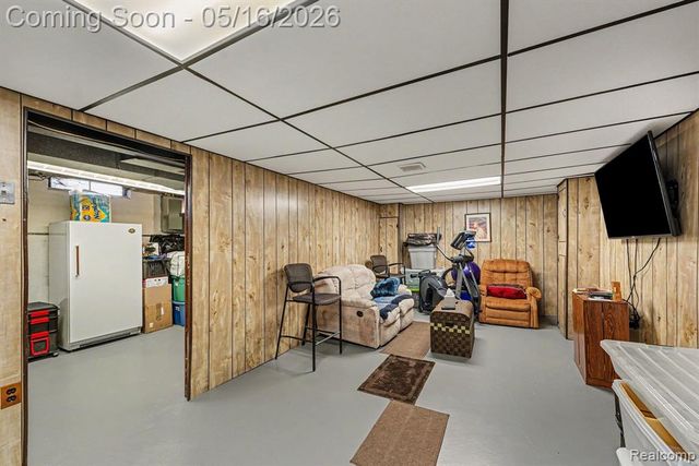 5211 Newberry Street, Wayne, MI 48184