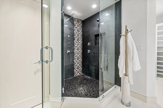 2275 S Ocean Boulevard 307n & C10n, Palm Beach, FL 33480