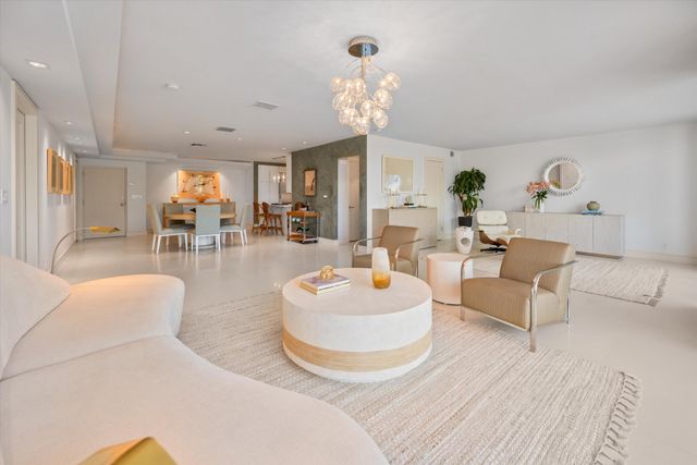 2275 S Ocean Boulevard 307n & C10n, Palm Beach, FL 33480