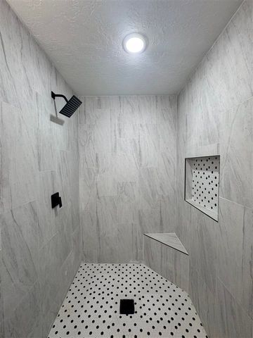 4825 NW Hoover Ave, Lawton, OK 73505