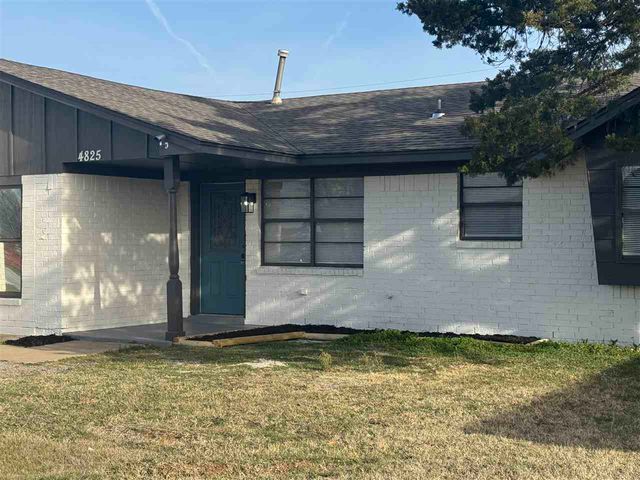 4825 NW Hoover Ave, Lawton, OK 73505