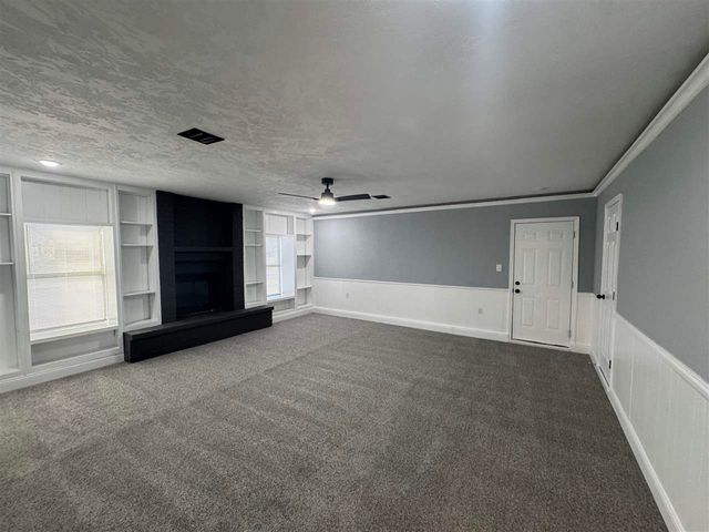 4825 NW Hoover Ave, Lawton, OK 73505