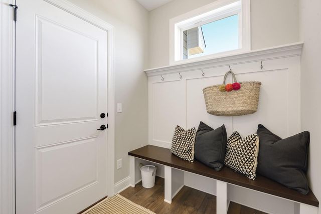 4577 Sunset Lane, Minnetrista, MN 55331