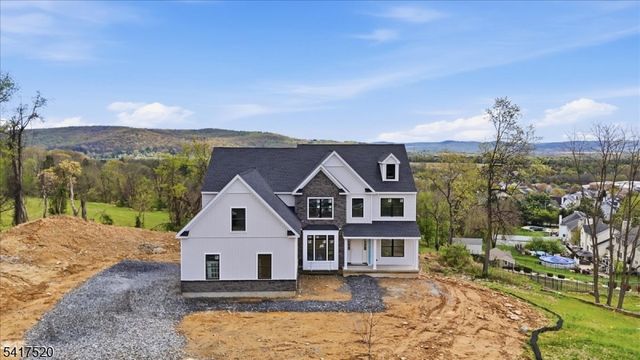 6 Spring Ct, Lopatcong Twp., NJ 08865