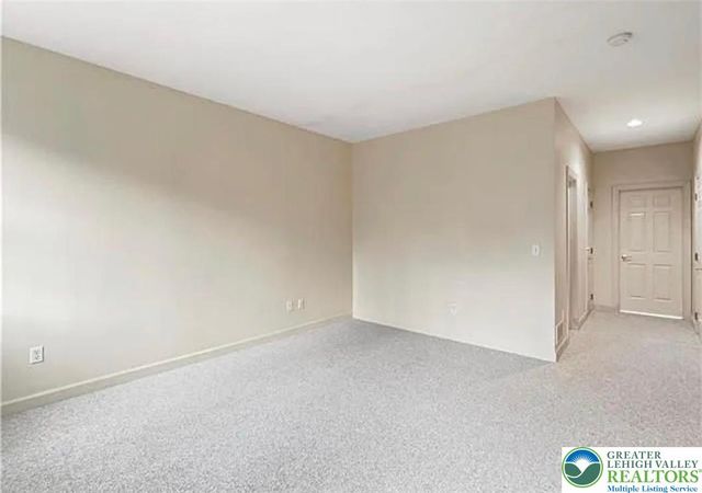 4658 Pinehurst Circle, Upper Saucon Twp, PA 18034