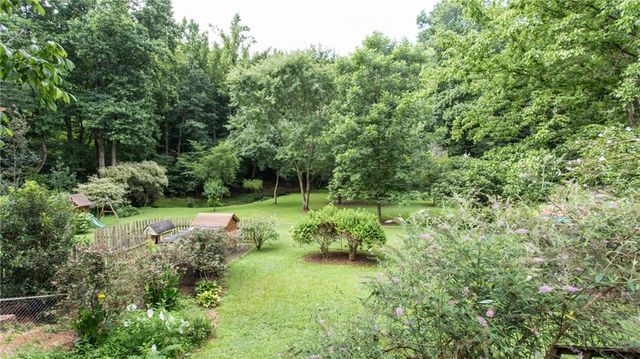 1640 Belle Isle Circle NE, Atlanta, GA 30329