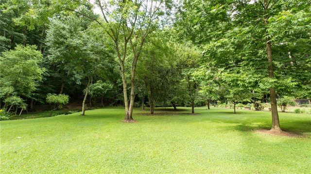 1640 Belle Isle Circle NE, Atlanta, GA 30329