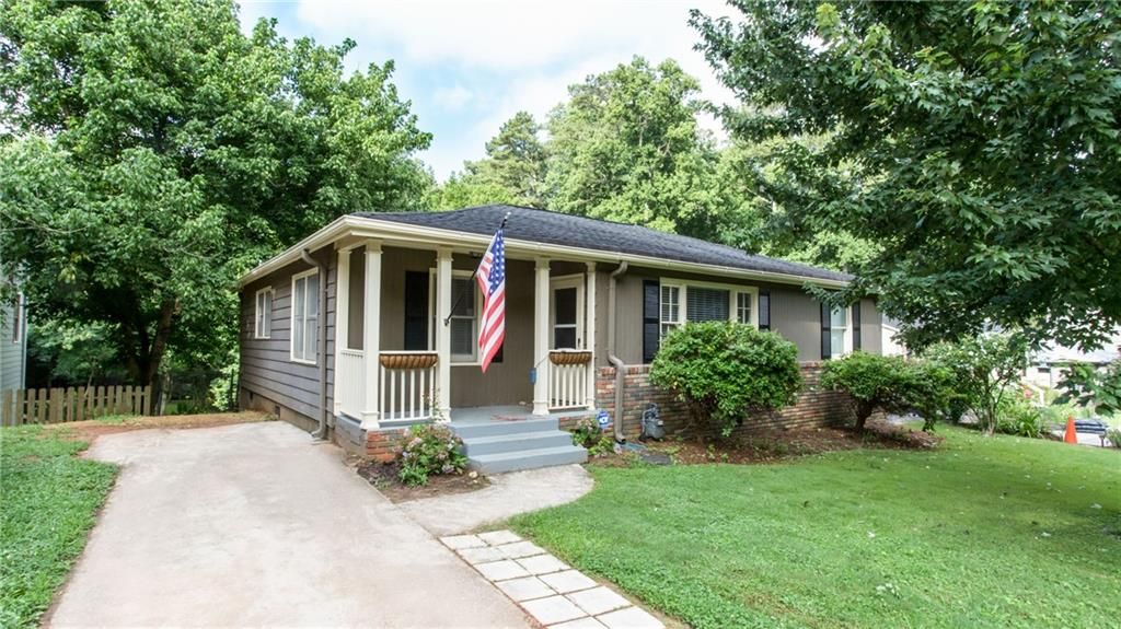 1640 Belle Isle Circle NE, Atlanta, GA 30329