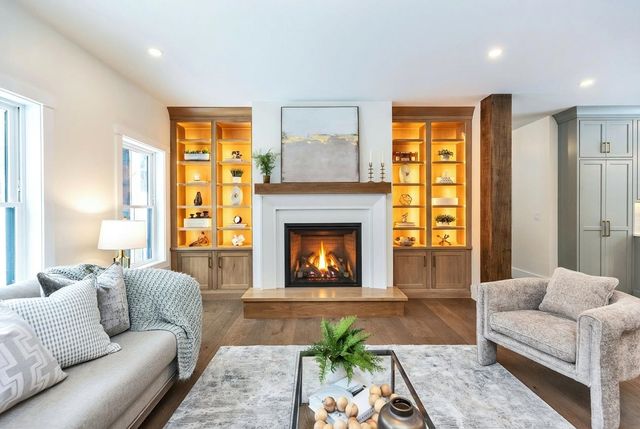 27 Beaver Lane, Bedford, NH 03110