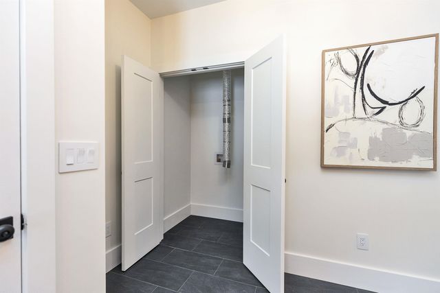 27 Beaver Lane, Bedford, NH 03110