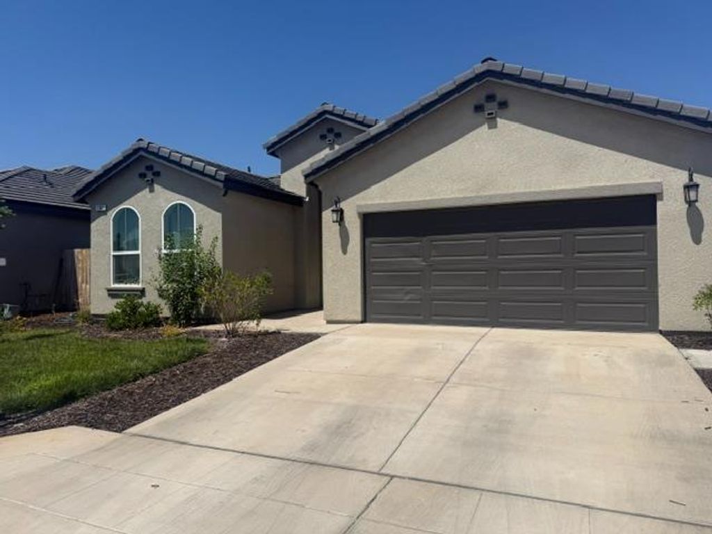 Image 1 of property listing at 1187 Ambrosia Lane, Madera, CA 93638