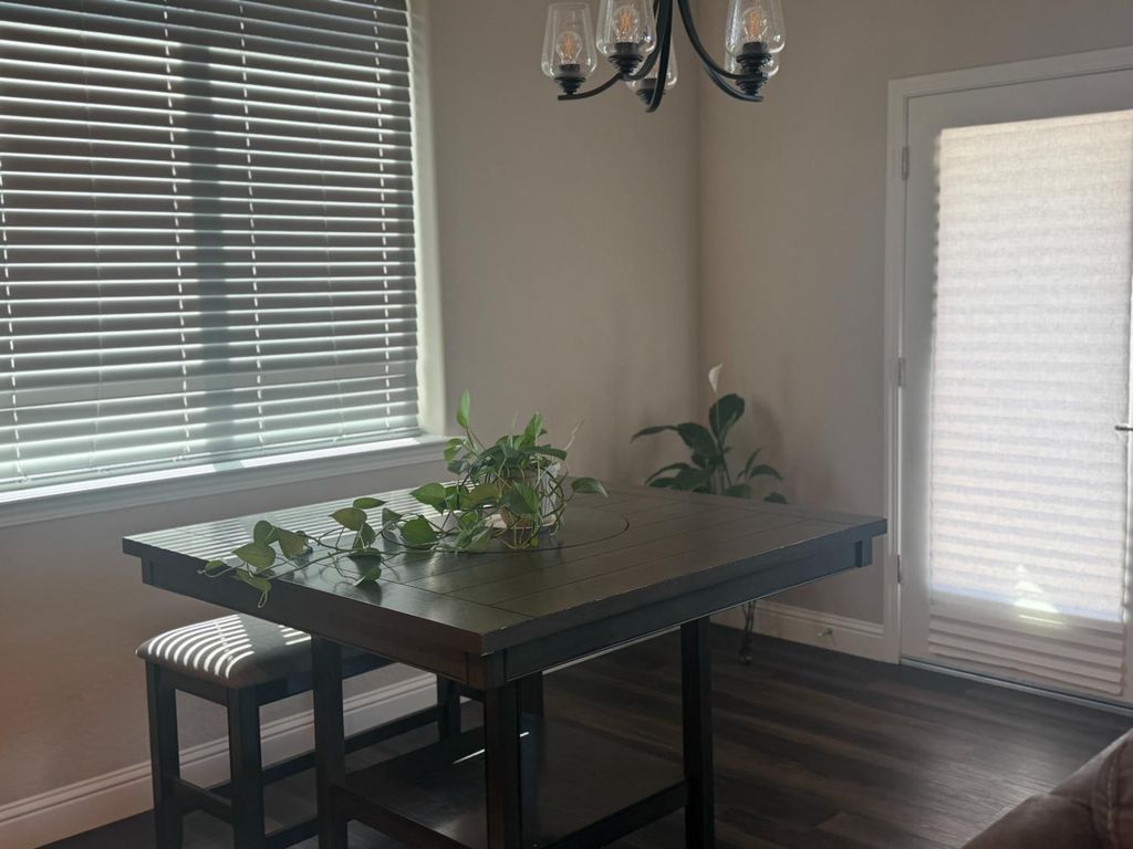 Image 6 of property listing at 1187 Ambrosia Lane, Madera, CA 93638