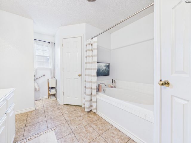 6006 VAN DORN DRIVE, Wichita Falls, TX 76310