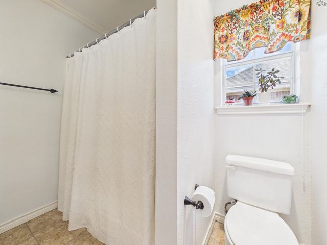 6006 VAN DORN DRIVE, Wichita Falls, TX 76310