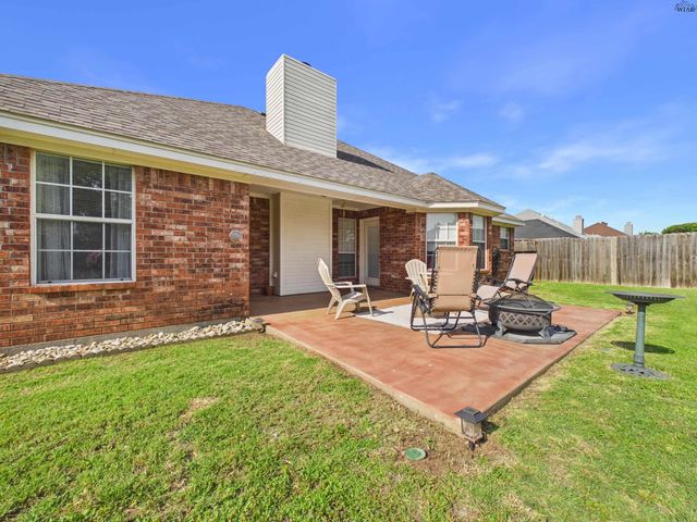 6006 VAN DORN DRIVE, Wichita Falls, TX 76310