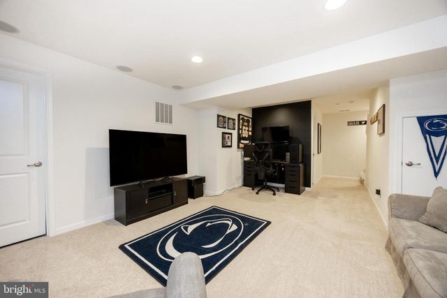 401 BRICKUS CIR, Coatesville, PA 19320