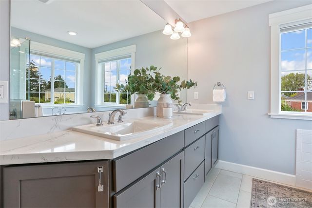 8050 29th Avenue NW, Seattle, WA 98117