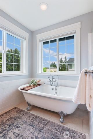 8050 29th Avenue NW, Seattle, WA 98117