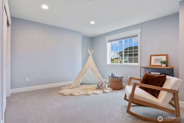 8050 29th Avenue NW, Seattle, WA 98117