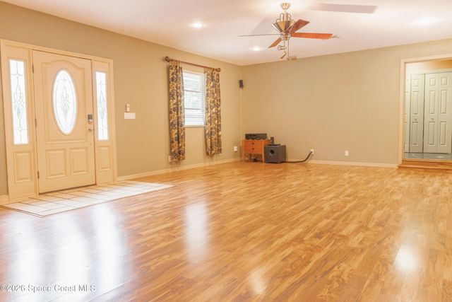 544 S Wildwood Lane, Melbourne, FL 32904