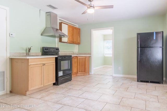 544 S Wildwood Lane, Melbourne, FL 32904