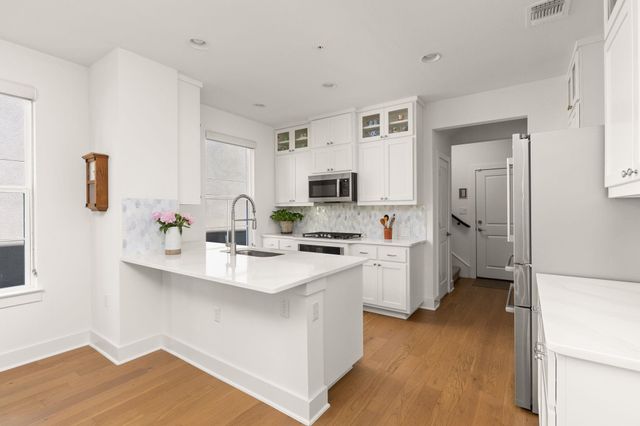 2509 Simond Ave A, Austin, TX 78723