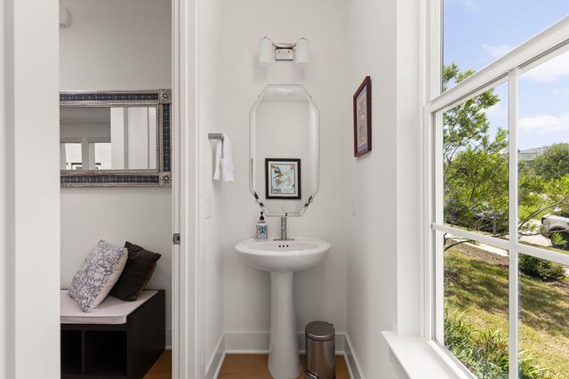 2509 Simond Ave A, Austin, TX 78723