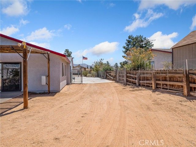 14060 Osage Road, Apple Valley, CA 92307