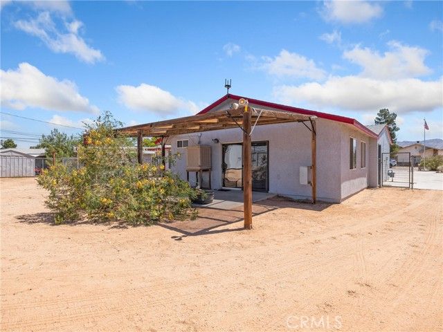 14060 Osage Road, Apple Valley, CA 92307