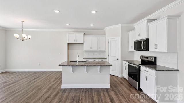 398 Creekview Road, Hendersonville, NC 28792