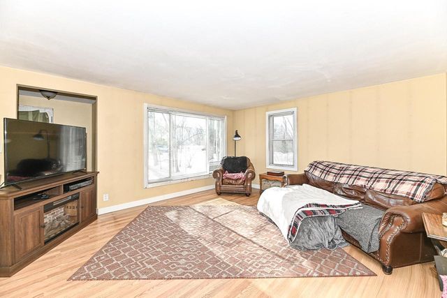 S77W15886 Woods ROAD, Muskego, WI 53150