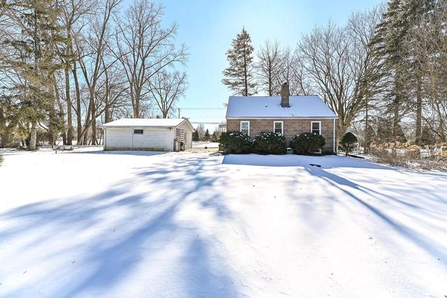 S77W15886 Woods ROAD, Muskego, WI 53150