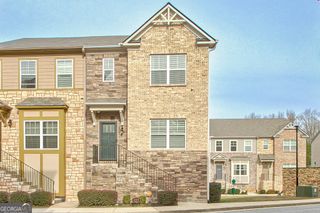 204 Mahnaz Drive, Atlanta, GA 30331