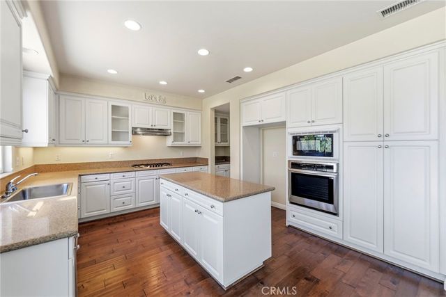 26807 Cottonwood Court, Valencia, CA 91381