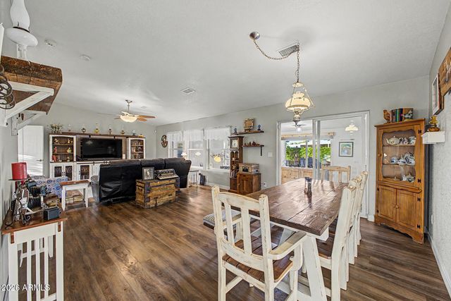 16001 N 70TH Drive, Peoria, AZ 85382