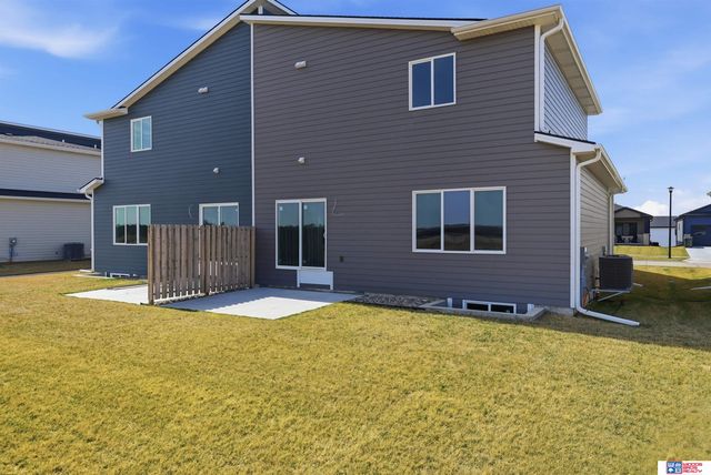 314 N 105th Street, Lincoln, NE 68527