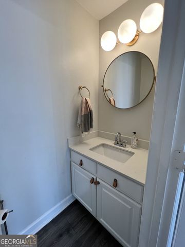 1102 Defoors Landing NW, Atlanta, GA 30318