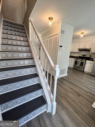1102 Defoors Landing NW, Atlanta, GA 30318