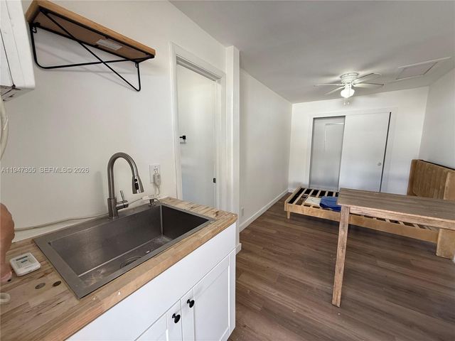 1725 Hayes St 4, Hollywood, FL 33020