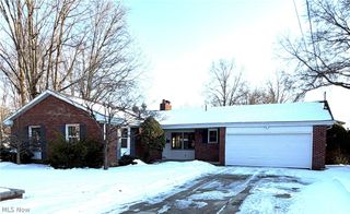 1417 Sunny Drive, Girard, OH 44420