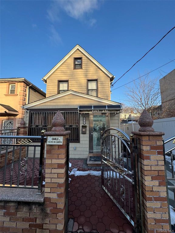 107-45 157th Street 2nd floor, Jamaica, NY 11433