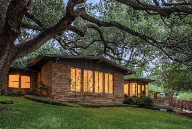 3304 Cherry Tree CIR, Austin, TX 78731