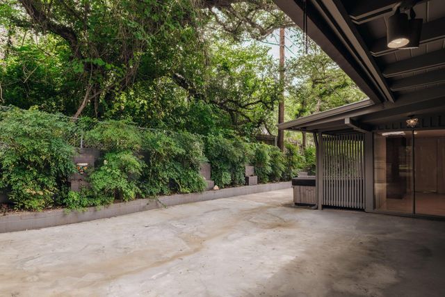 3304 Cherry Tree CIR, Austin, TX 78731