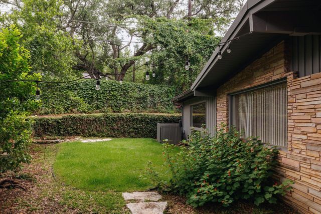 3304 Cherry Tree CIR, Austin, TX 78731