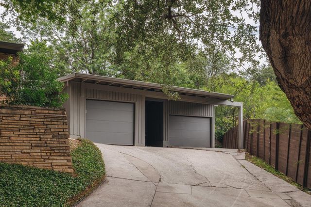 3304 Cherry Tree CIR, Austin, TX 78731